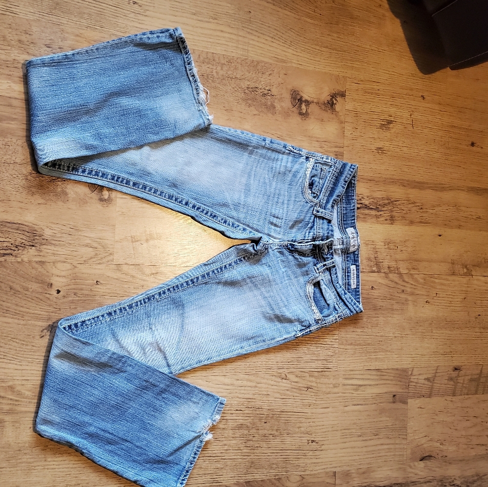 Buckle DAYTRIP jeans .. size 29xl